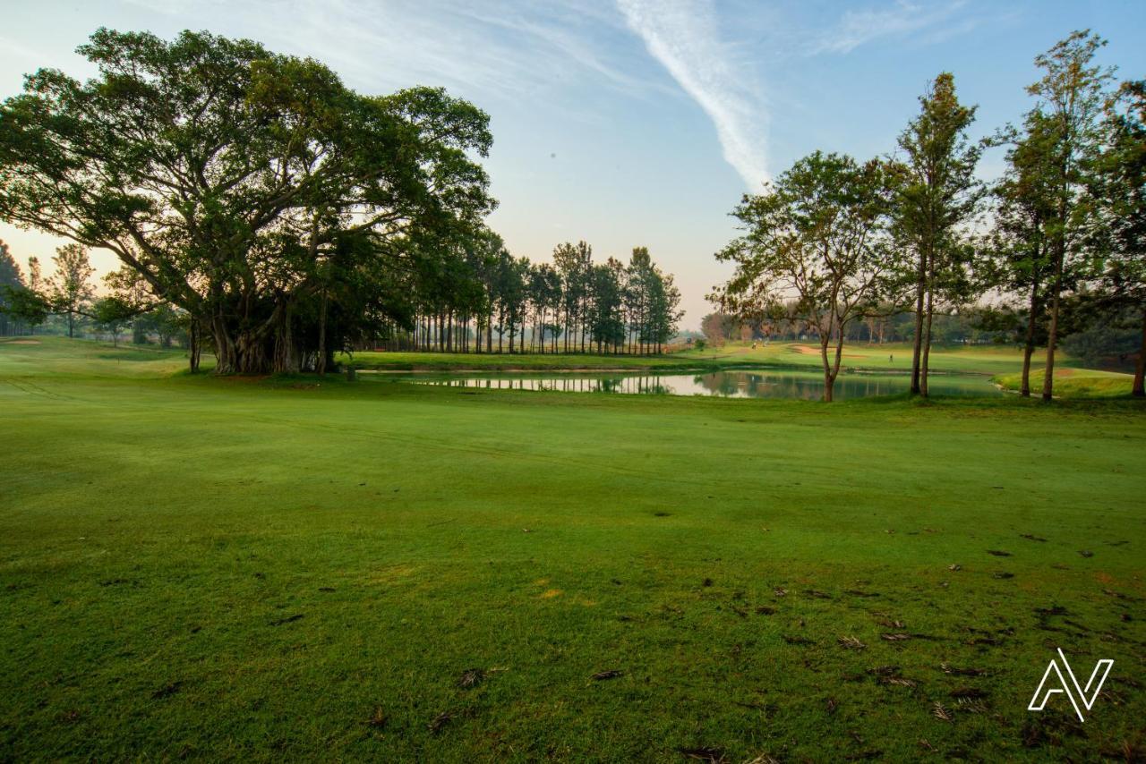 Clover Greens Golf Course And Resort Sarjapur Exterior photo
